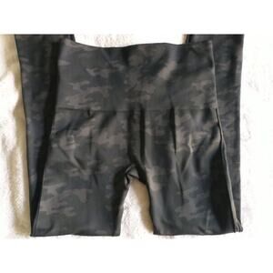 Spanx Look At Me Now Legging Womens L Large Camo High Waisted Seamless Stretch